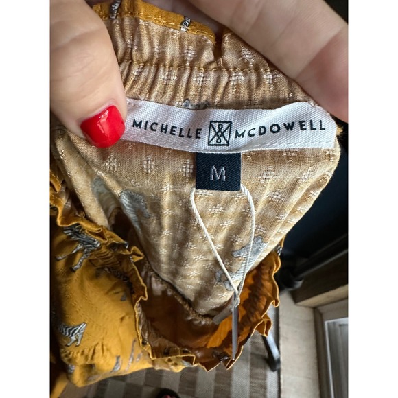 New Michelle McDowell‎ mustard yellow zebra long sleeve ruffle blouseSize M - Picture 4 of 4